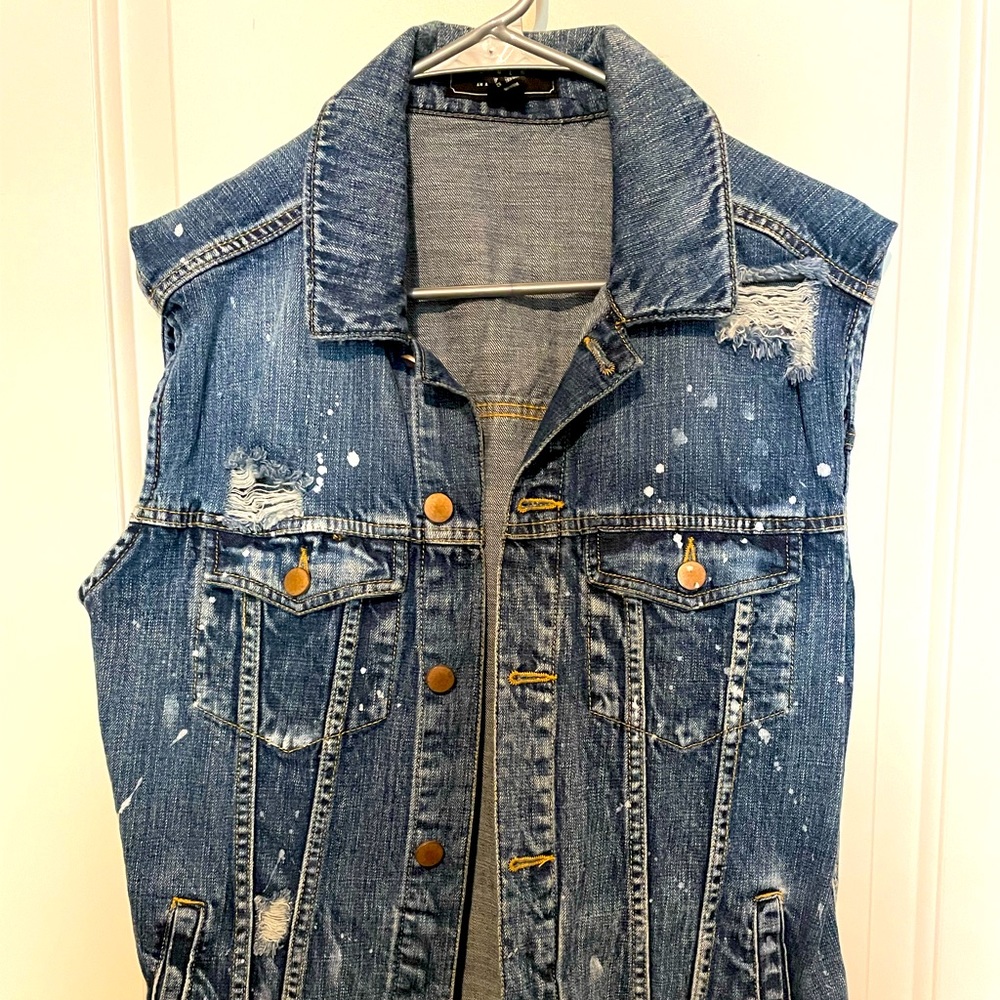 Jean jacket too - Picture 2 of 4